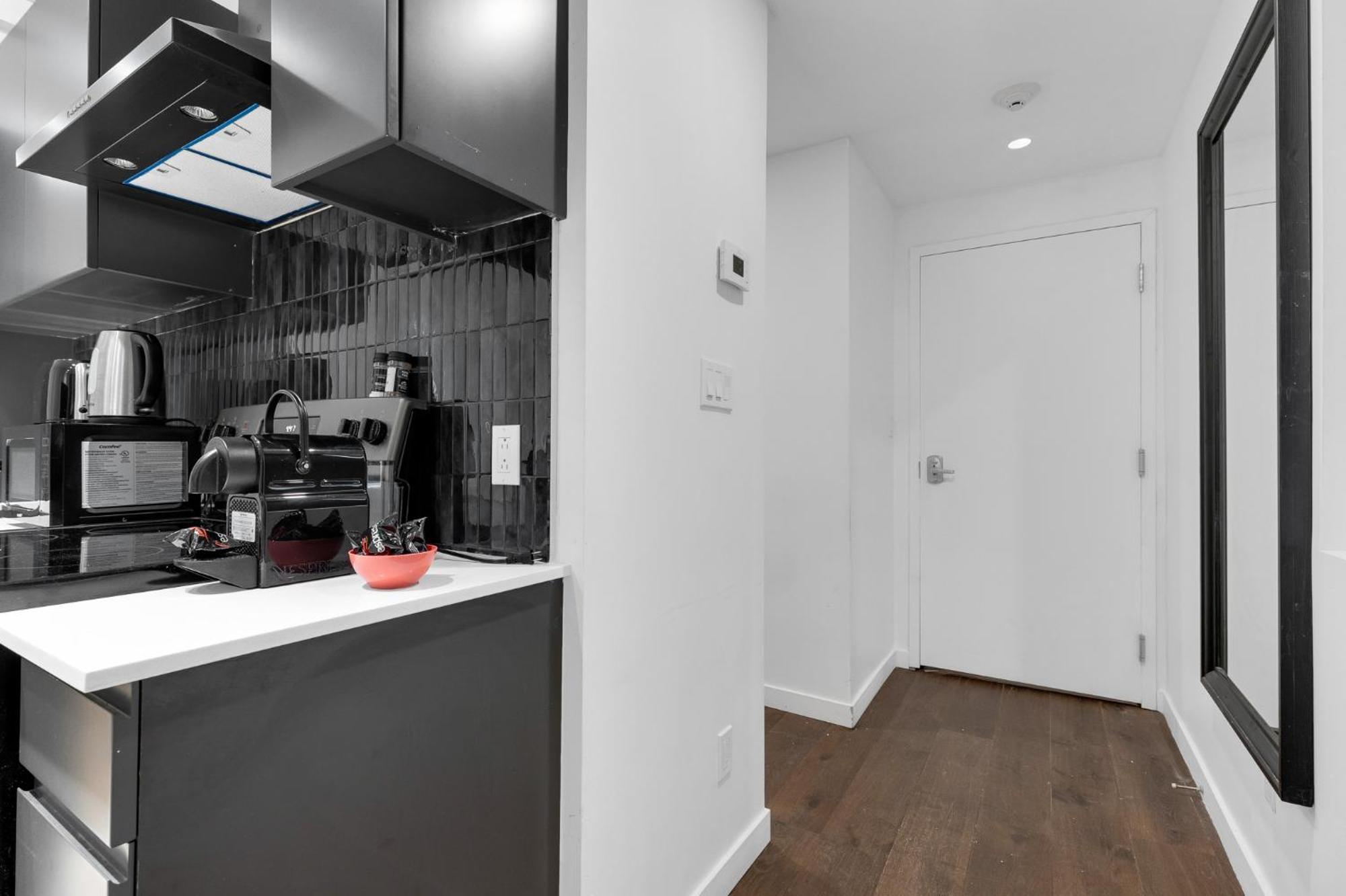 Bakan - Sainte Catherine Montreal Pokoj fotografie